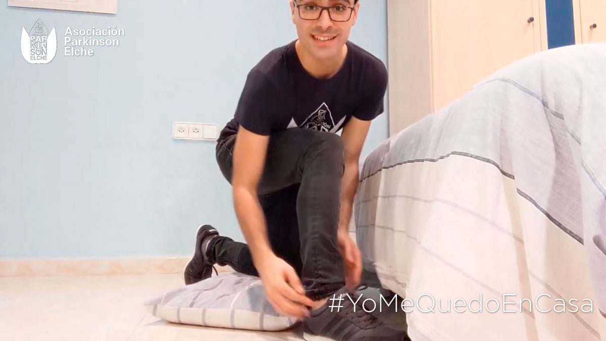 Como levantarse del suelo 2 | Asociación Parkinson Elche