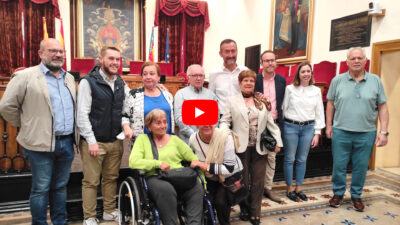 Lectura del Manifiesto en el Ayuntamiento de Elche - Día mundial del Párkinson 2023