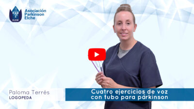 Cuatro ejercicios de voz con tubo para párkinson