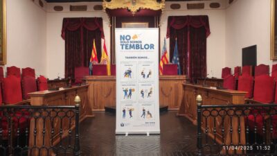 Lectura del Manifiesto en el día mundial del párkinson en el Ayuntamiento de Elche - 2025
