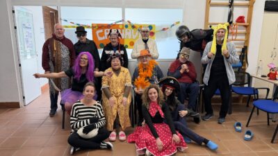 Carnaval en la Asociación Parkinson Elche: ocio, terapia y convivencia
