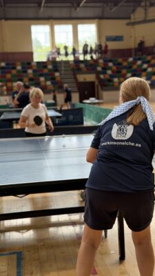 Imágenes del primer torneo solidario de tenis de mesa organizado por Parkinsometros a beneficio de la Asociación Parkinson Elche
