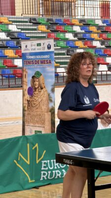 Imágenes del primer torneo solidario de tenis de mesa organizado por Parkinsometros a beneficio de la Asociación Parkinson Elche