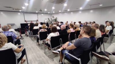 Imágenes de la inauguración de la exposición "La historia de Antonio puede ser la tuya"