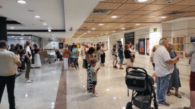 Imágenes de la inauguración de la exposición "La historia de Antonio puede ser la tuya"